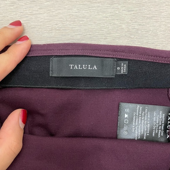 Burgundy Talula body on skirt, size Xs - Picture 2 of 5